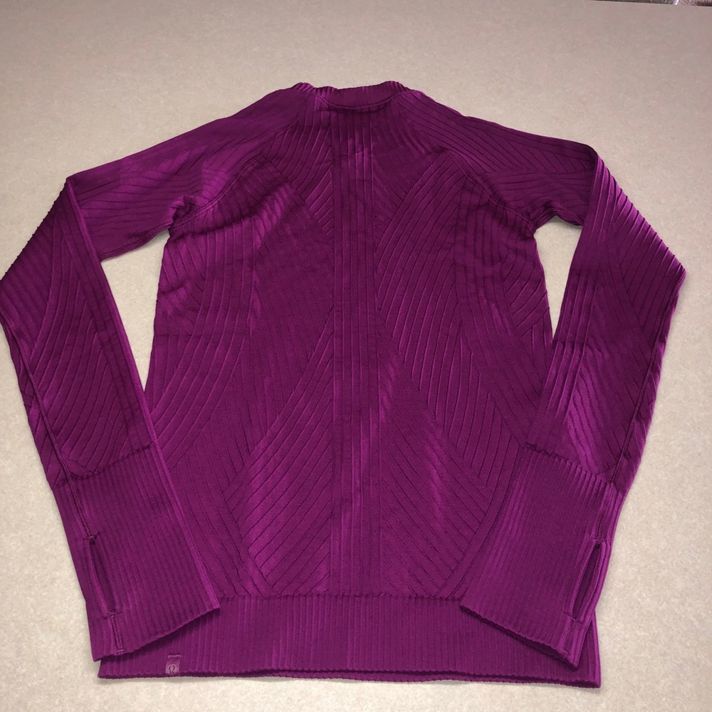 Lululemon Workout Too Gem